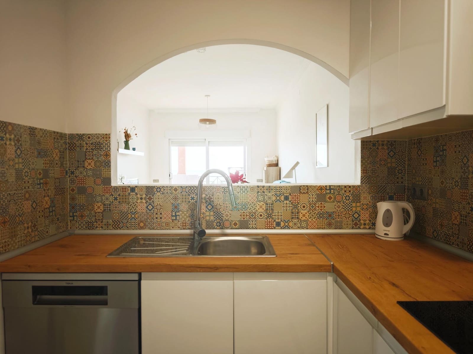 2 slaapkamer Appartement te huur in La Linea de la Concepcion met zwembad garage - € 1.300 (Ref: 8765286)