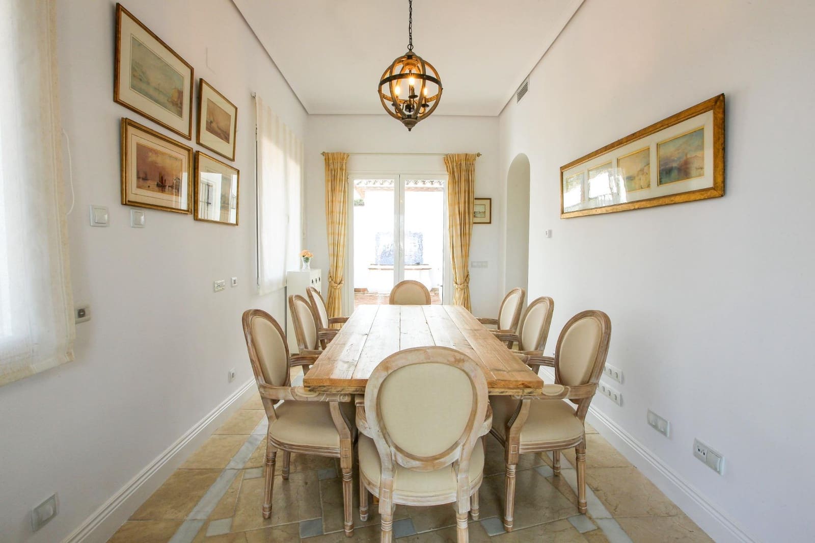 6 bedroom Villa for sale in Sotogrande with pool garage - € 1,800,000 (Ref: 8838761)