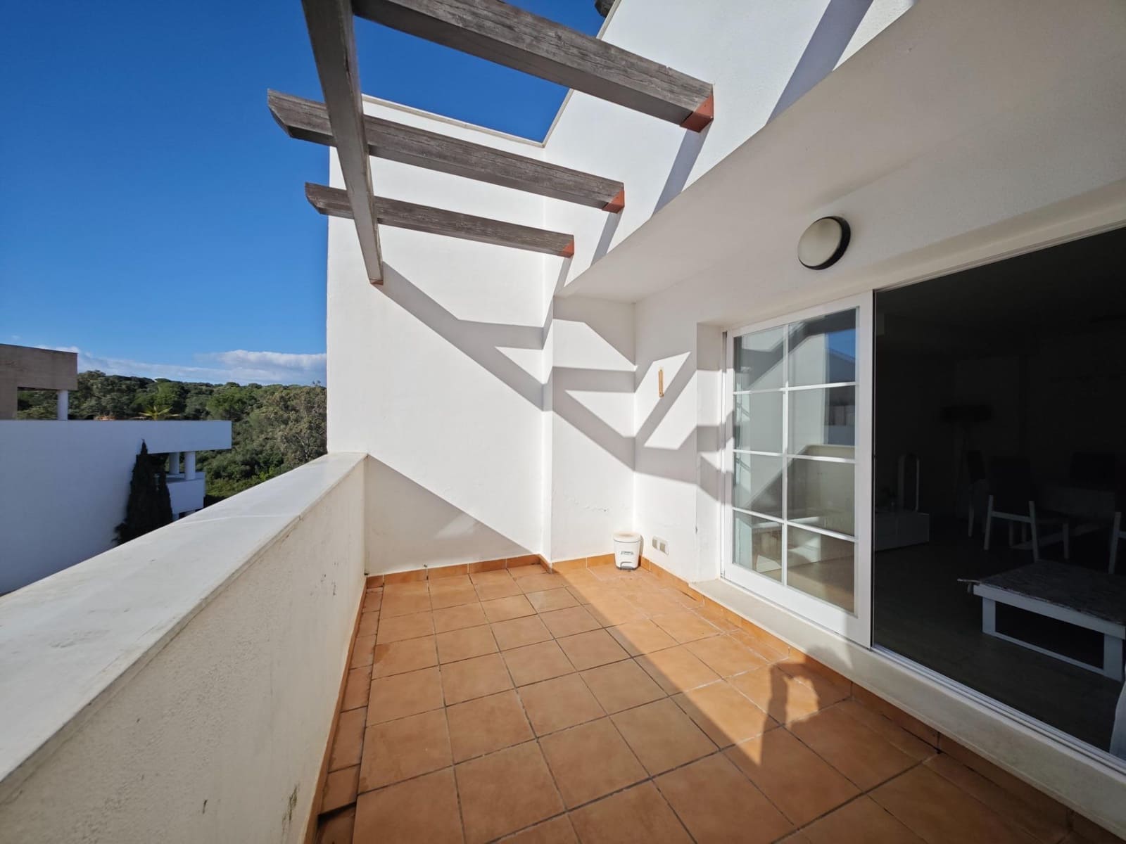 3 bedroom Flat for sale in La Linea de la Concepcion - € 265,000 (Ref: 8894949)