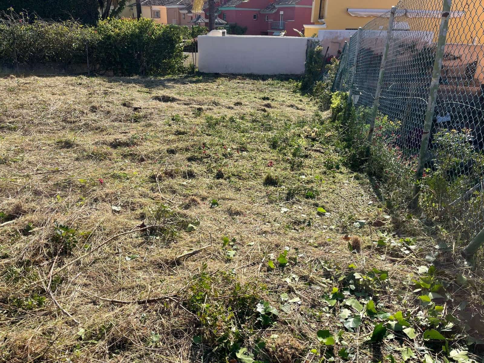 Building Plot for sale in La Linea de la Concepcion - € 70,000 (Ref: 8951853)