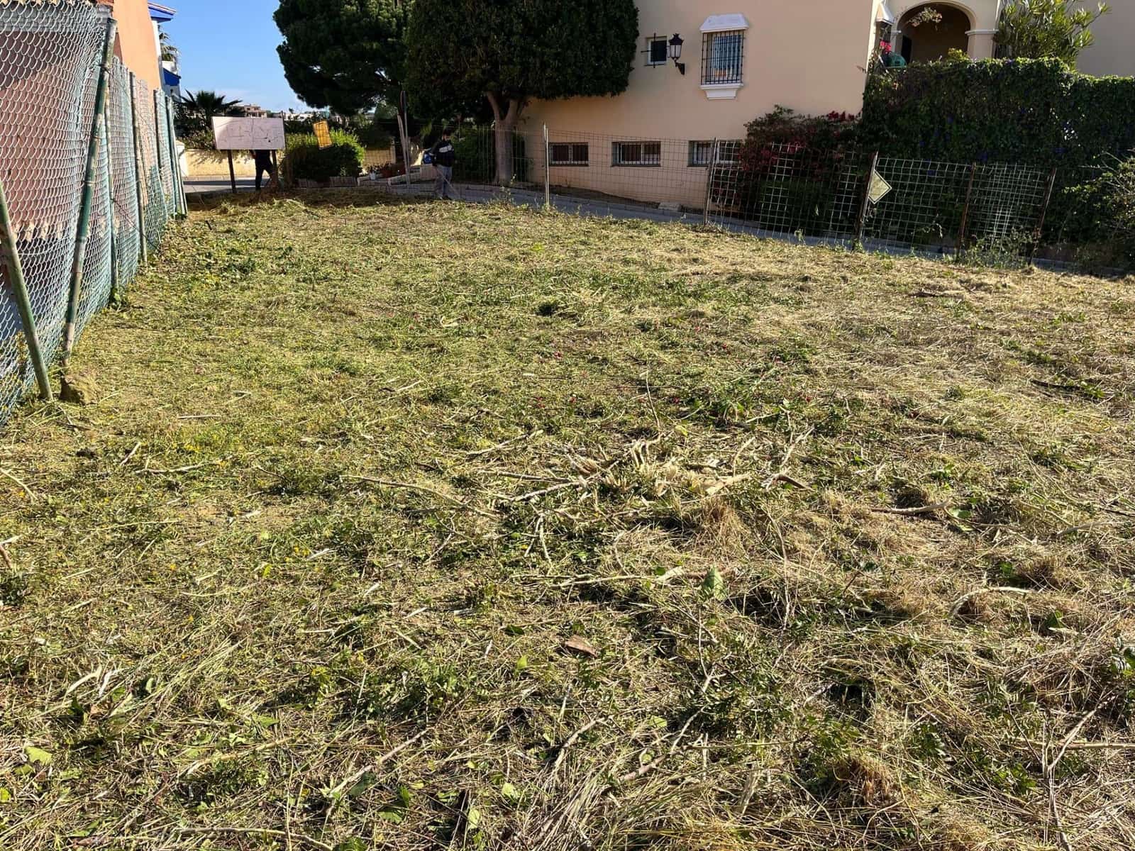 Building Plot for sale in La Linea de la Concepcion - € 70,000 (Ref: 8951853)