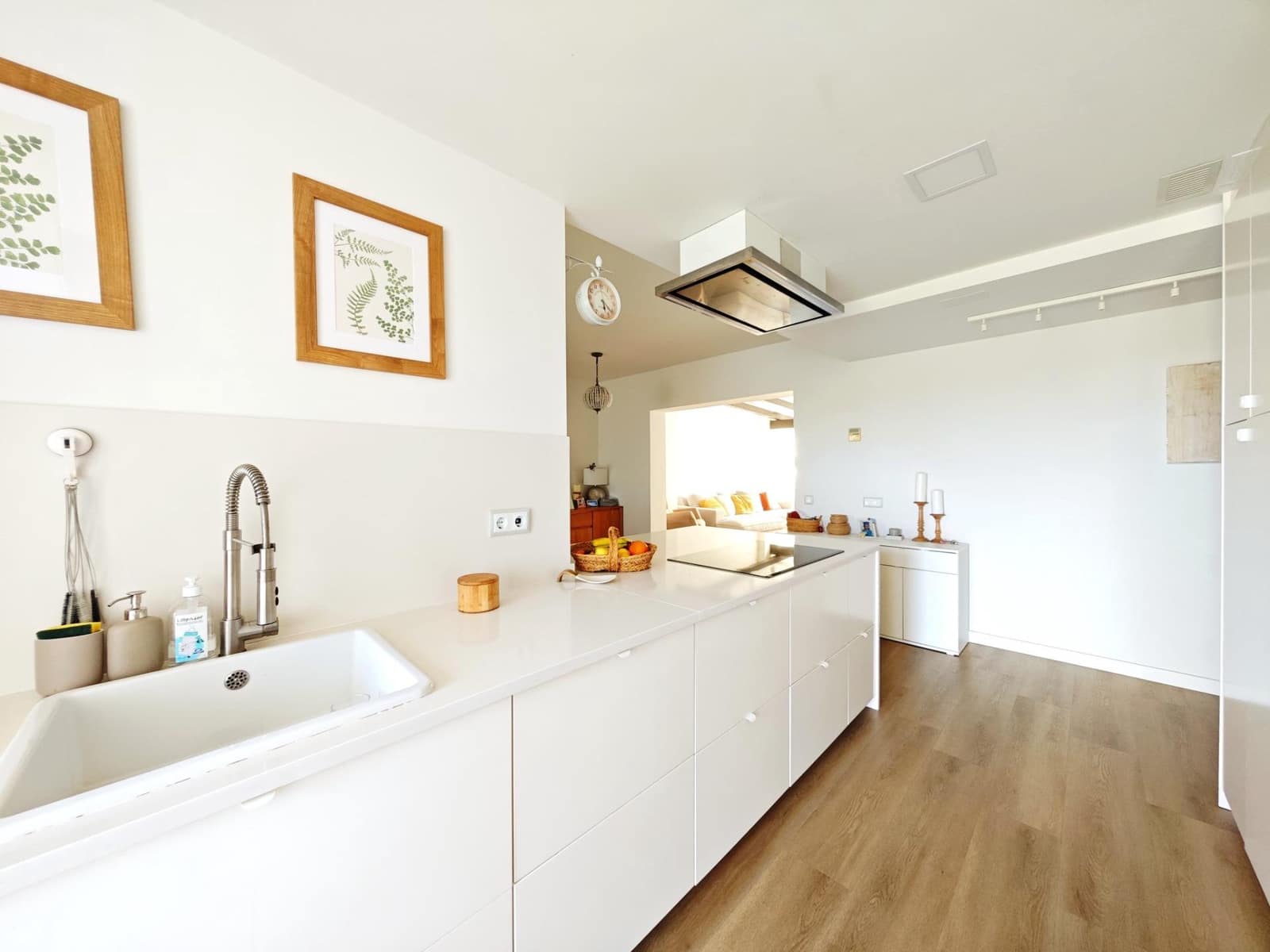 3 sypialnia Penthouse na sprzedaż w La Alcaidesa z basenem - 600 000 € (Ref: 8970393)