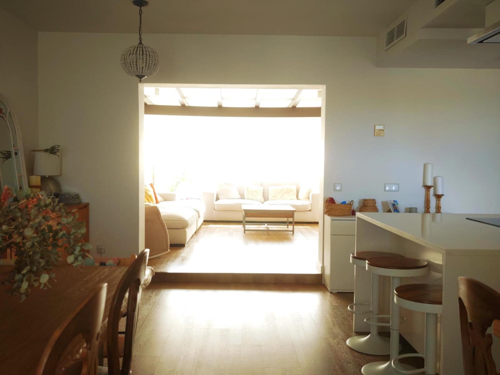 3 sypialnia Penthouse na sprzedaż w La Alcaidesa z basenem - 600 000 € (Ref: 8970393)