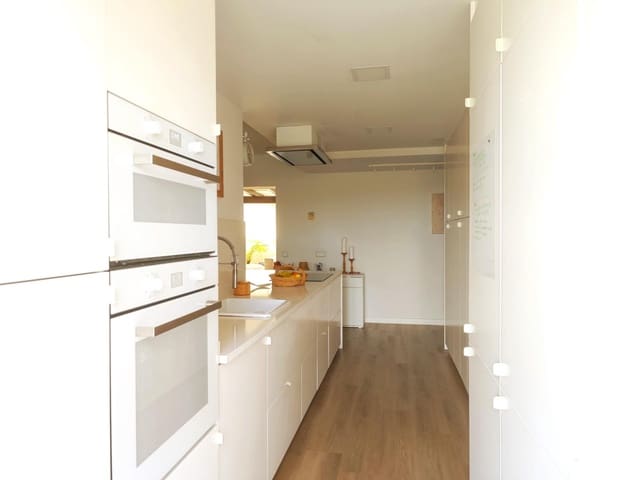 3 makuuhuone Kattohuoneisto myytävänä paikassa La Alcaidesa mukana uima-altaan - 600 000 € (Ref: 8970393)