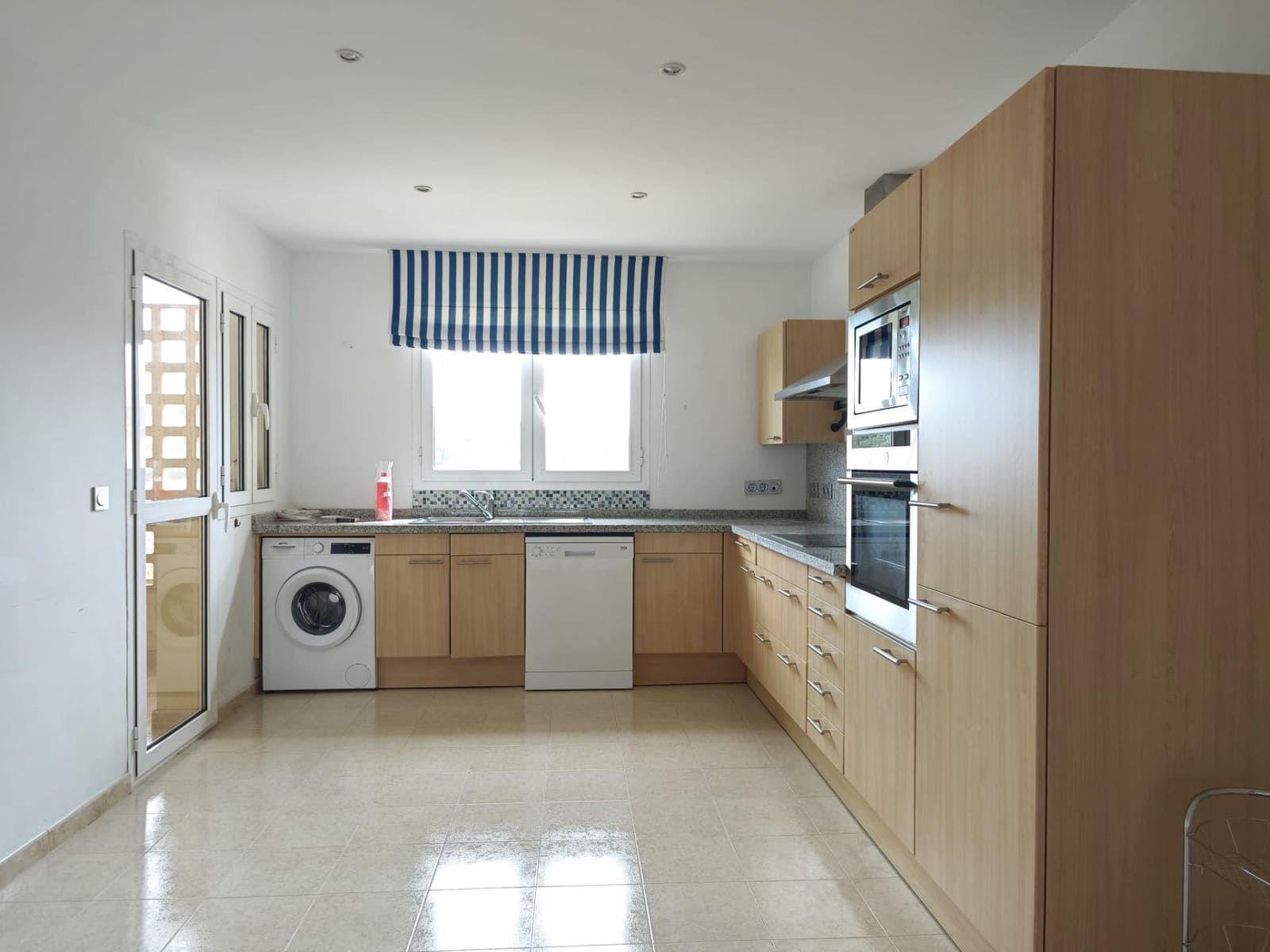 3 makuuhuone Asunto myytävänä paikassa Sotogrande mukana uima-altaan - 490 000 € (Ref: 9062358)