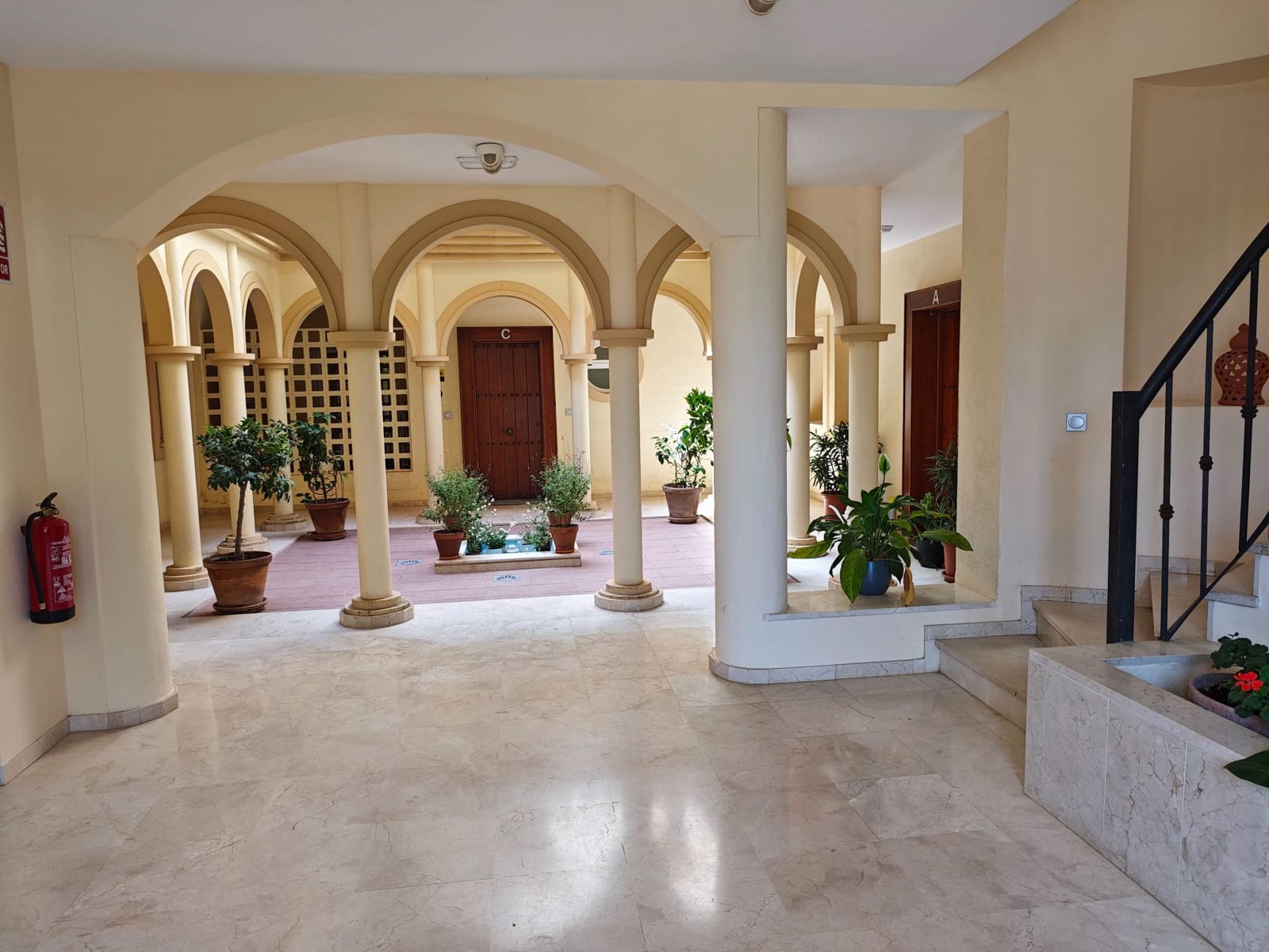 3 soveværelse Lejlighed til salg i San Roque med swimmingpool - € 540.000 (Ref: 9062358)