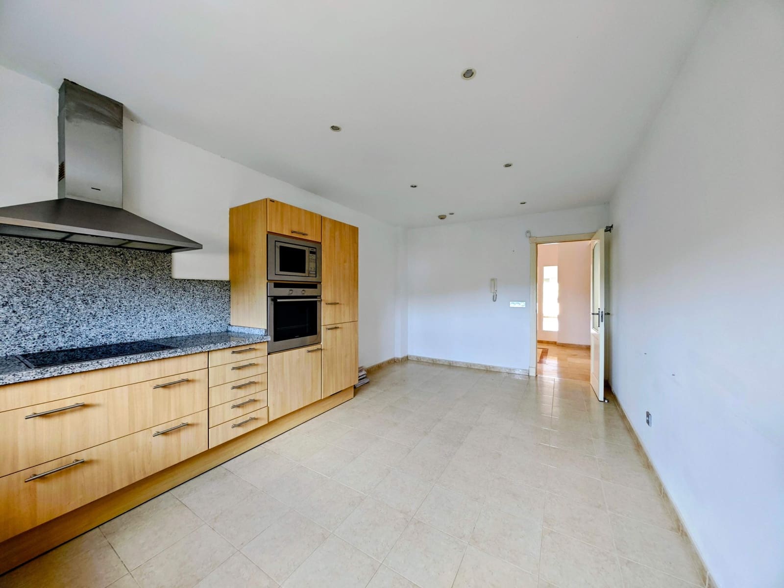 3 soveværelse Lejlighed til salg i San Roque med swimmingpool - € 540.000 (Ref: 9062358)