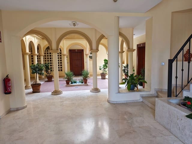 3 soveværelse Lejlighed til salg i Sotogrande Alto, San Roque med swimmingpool - € 485.000 (Ref: 9062358)