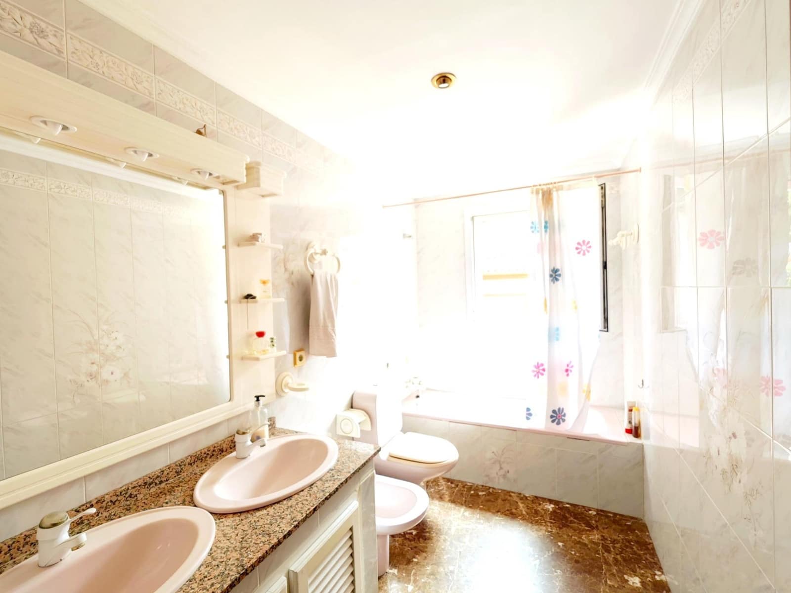 8 soveværelse Villa til salg i Algeciras med garage - € 550.000 (Ref: 9075813)