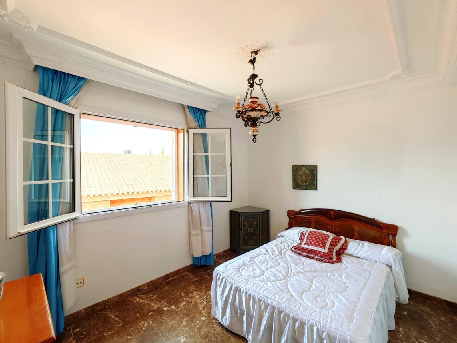 8 soveværelse Villa til salg i Algeciras med garage - € 550.000 (Ref: 9075813)