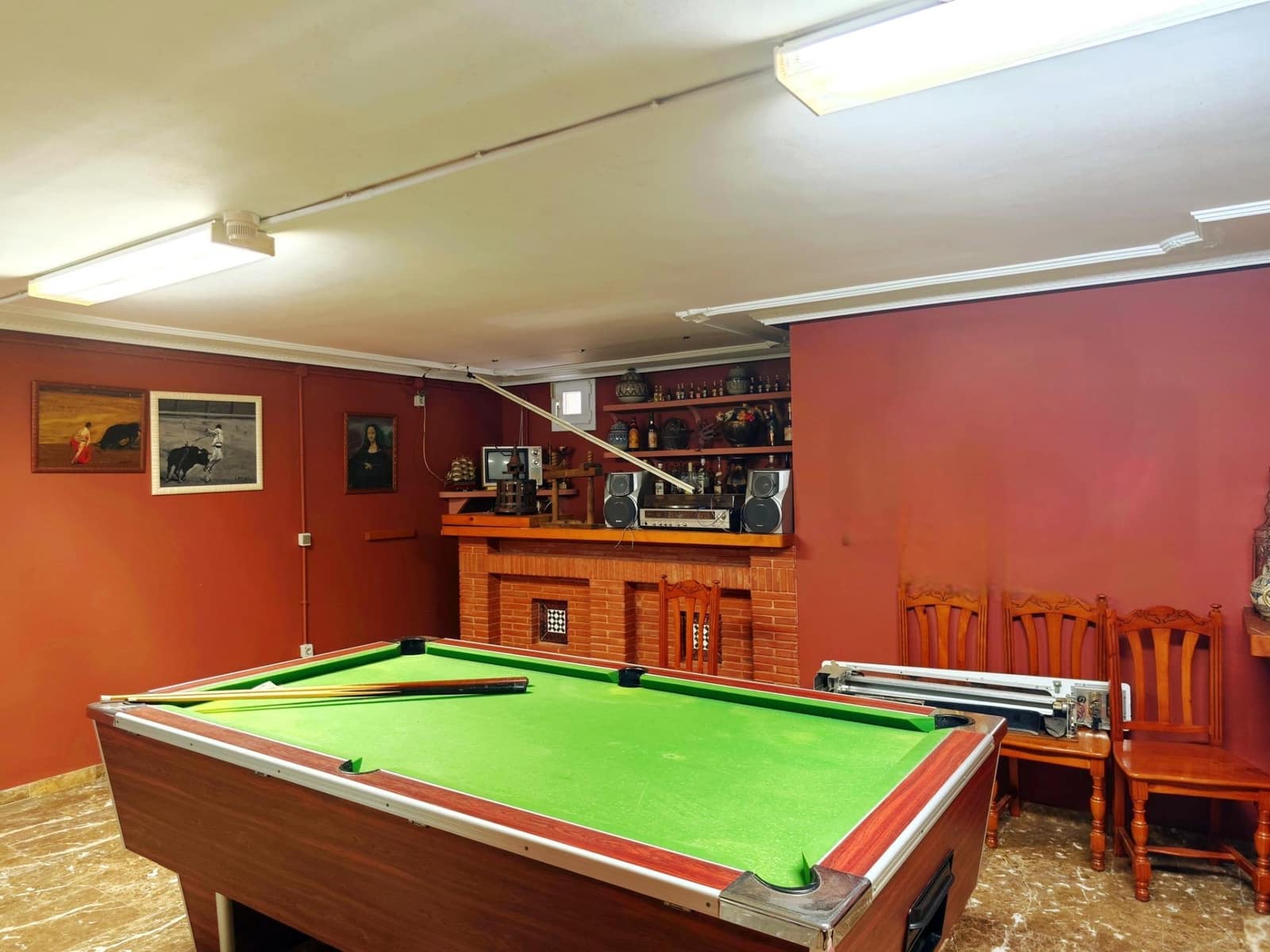 8 soveværelse Villa til salg i Algeciras med garage - € 550.000 (Ref: 9075813)