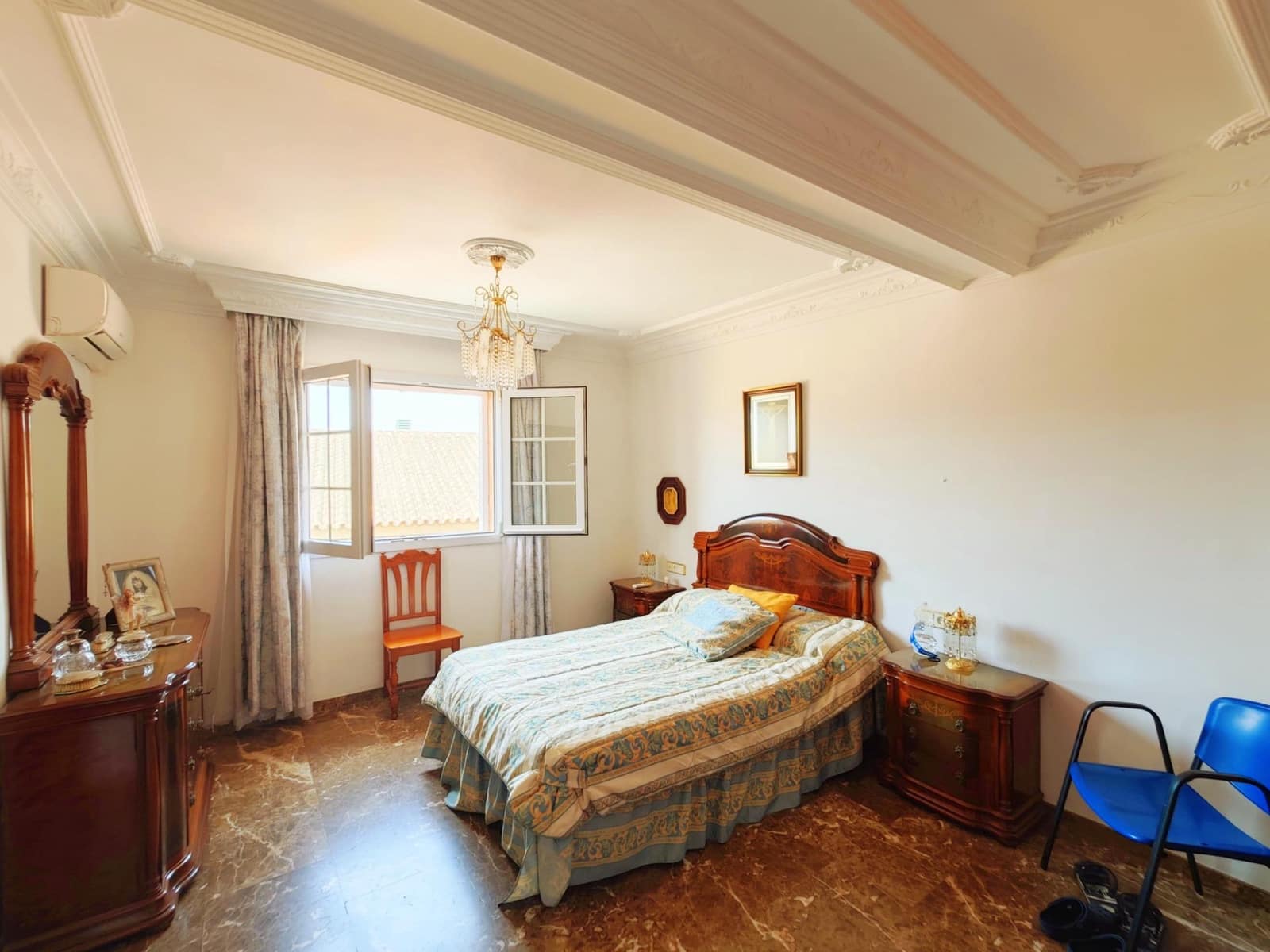 8 soveværelse Villa til salg i Algeciras med garage - € 550.000 (Ref: 9075813)