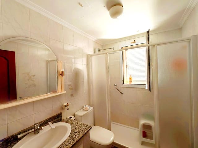 8 soveværelse Villa til salg i Algeciras med garage - € 550.000 (Ref: 9075813)