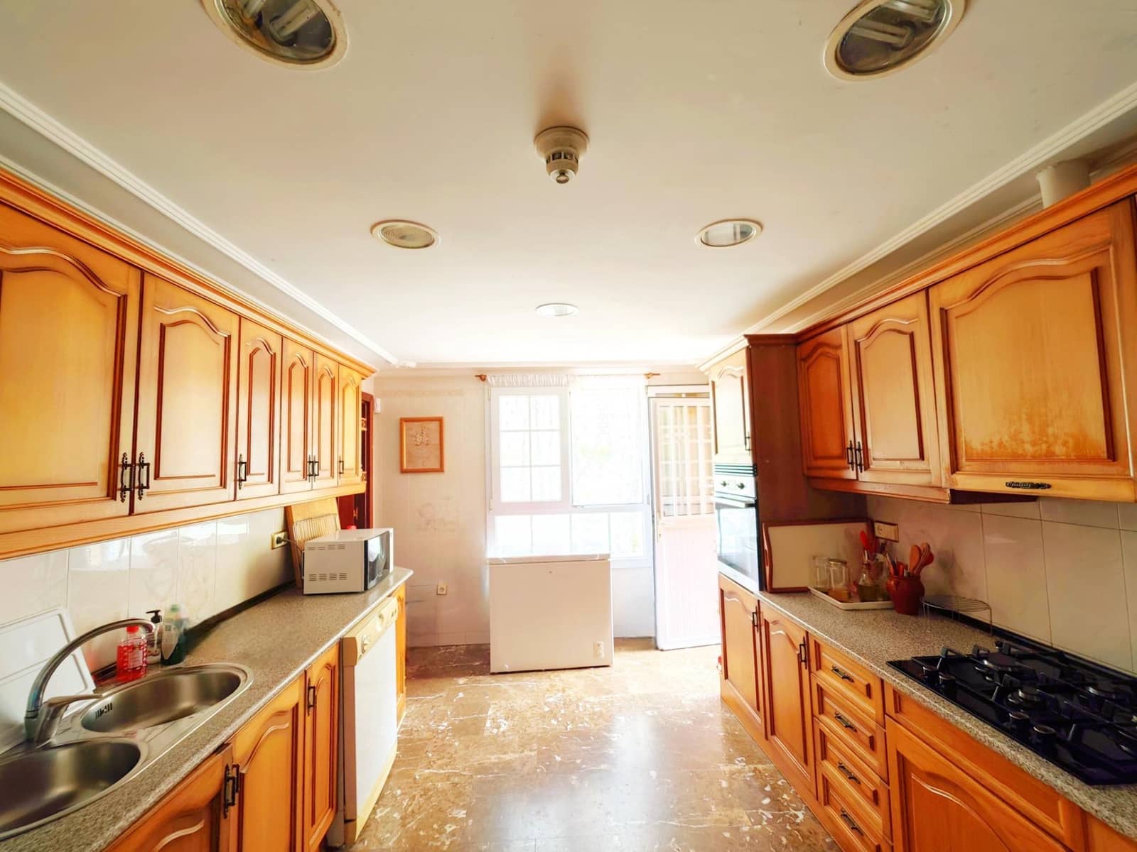 8 soveværelse Villa til salg i Algeciras med garage - € 550.000 (Ref: 9075813)