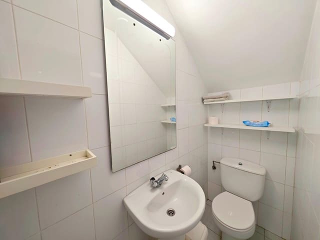 Adosado de 3 habitaciones en La Alcaidesa en venta con piscina - 275.000 € (Ref: 9099112)