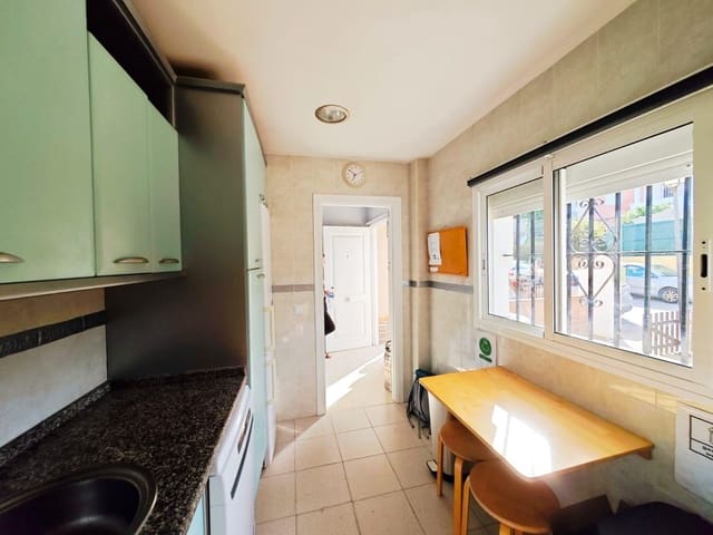 Adosado de 3 habitaciones en La Alcaidesa en venta con piscina - 275.000 € (Ref: 9099112)