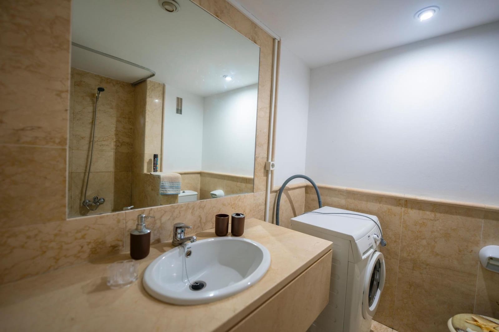 Studio te koop in Sotogrande met zwembad garage - € 155.000 (Ref: 9129745)