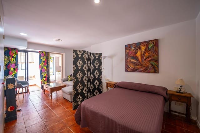 Studio te koop in Sotogrande Costa, San Roque met zwembad garage - € 155.000 (Ref: 9129745)