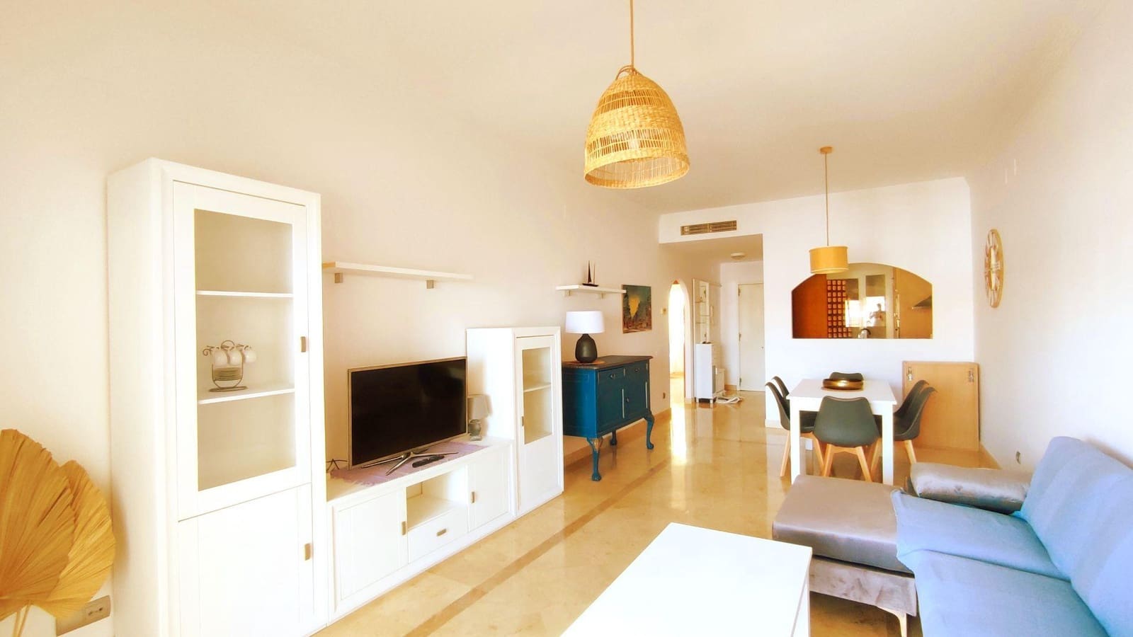 2 bedroom Apartment for rent in La Alcaidesa with pool garage - € 1,400 (Ref: 9129747)