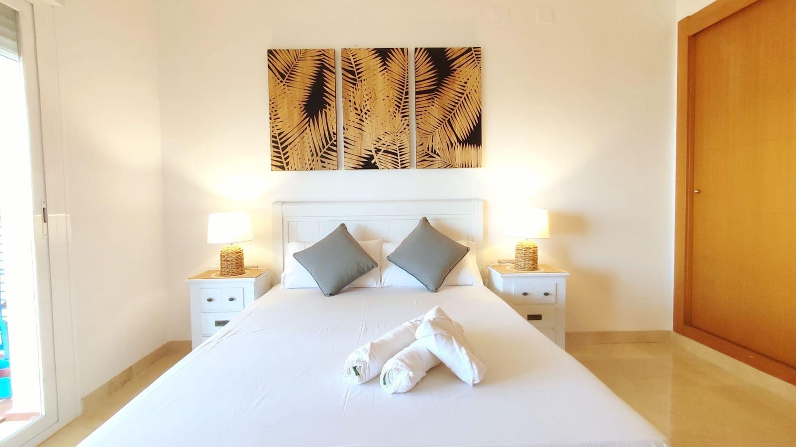 2 bedroom Apartment for rent in La Alcaidesa with pool garage - € 1,400 (Ref: 9129747)