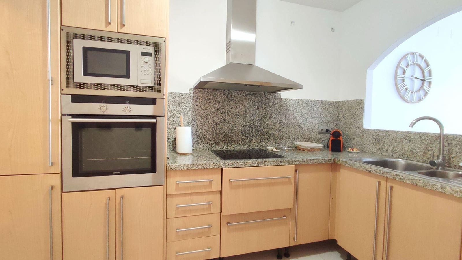 2 bedroom Apartment for rent in La Alcaidesa with pool garage - € 1,400 (Ref: 9129747)
