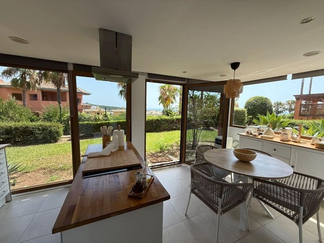 2 makuuhuone Huoneisto vuokrattavana paikassa La Línea de la Concepción - 1 300 € (Ref: 9130336)