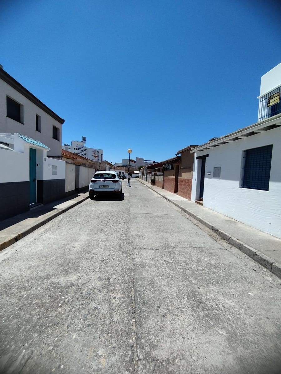 2 slaapkamer Huis te koop in Algeciras - € 229.000 (Ref: 9132395)