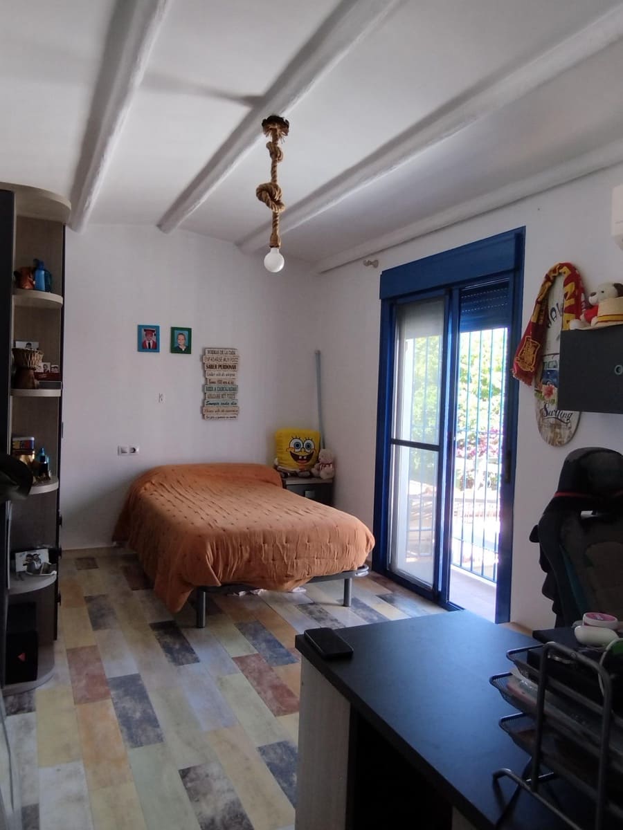 2 slaapkamer Huis te koop in Algeciras - € 229.000 (Ref: 9132395)