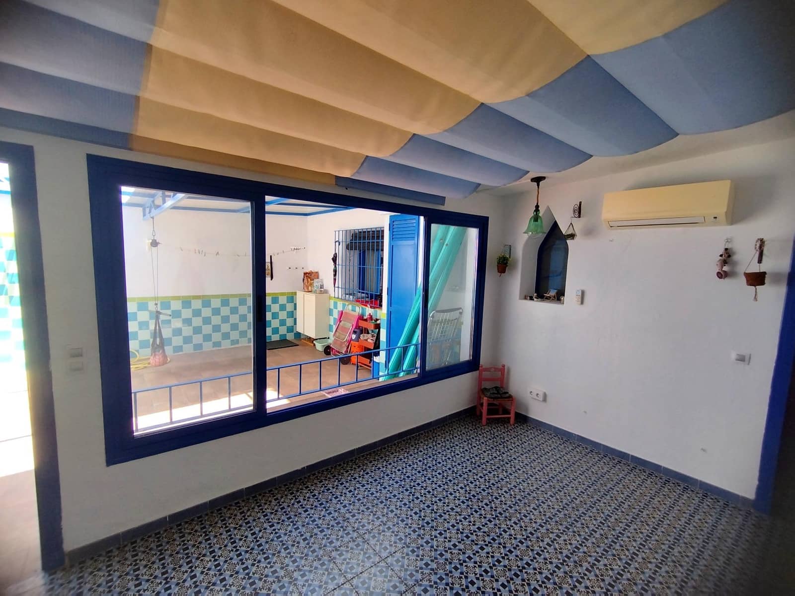 2 slaapkamer Huis te koop in Algeciras - € 229.000 (Ref: 9132395)