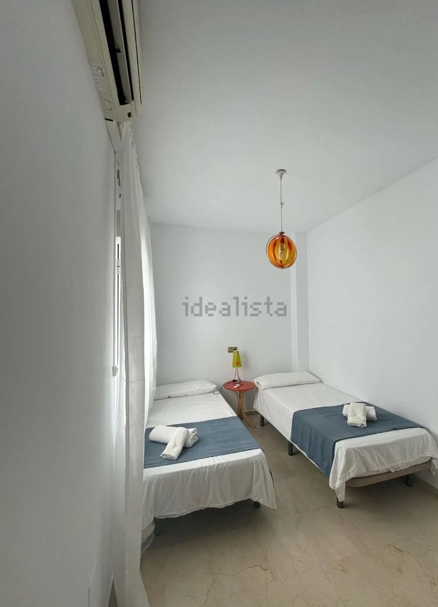 3 bedroom Flat for sale in Algeciras - € 170,000 (Ref: 9134459)