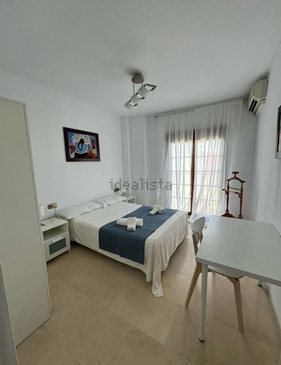 3 bedroom Flat for sale in Algeciras - € 170,000 (Ref: 9134459)