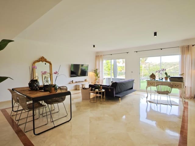 3 makuuhuone Asunto myytävänä paikassa Sotogrande Costa, San Roque mukana uima-altaan 
autotalli - 475 000 € (Ref: 9141620)