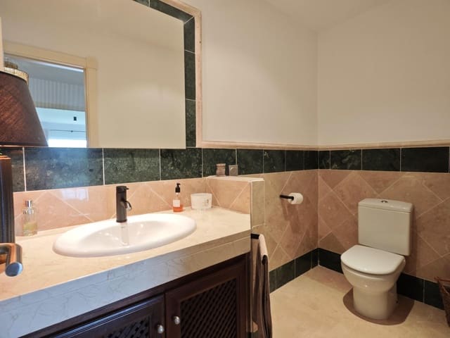 3 makuuhuone Asunto myytävänä paikassa Sotogrande Costa, San Roque mukana uima-altaan 
autotalli - 475 000 € (Ref: 9141620)