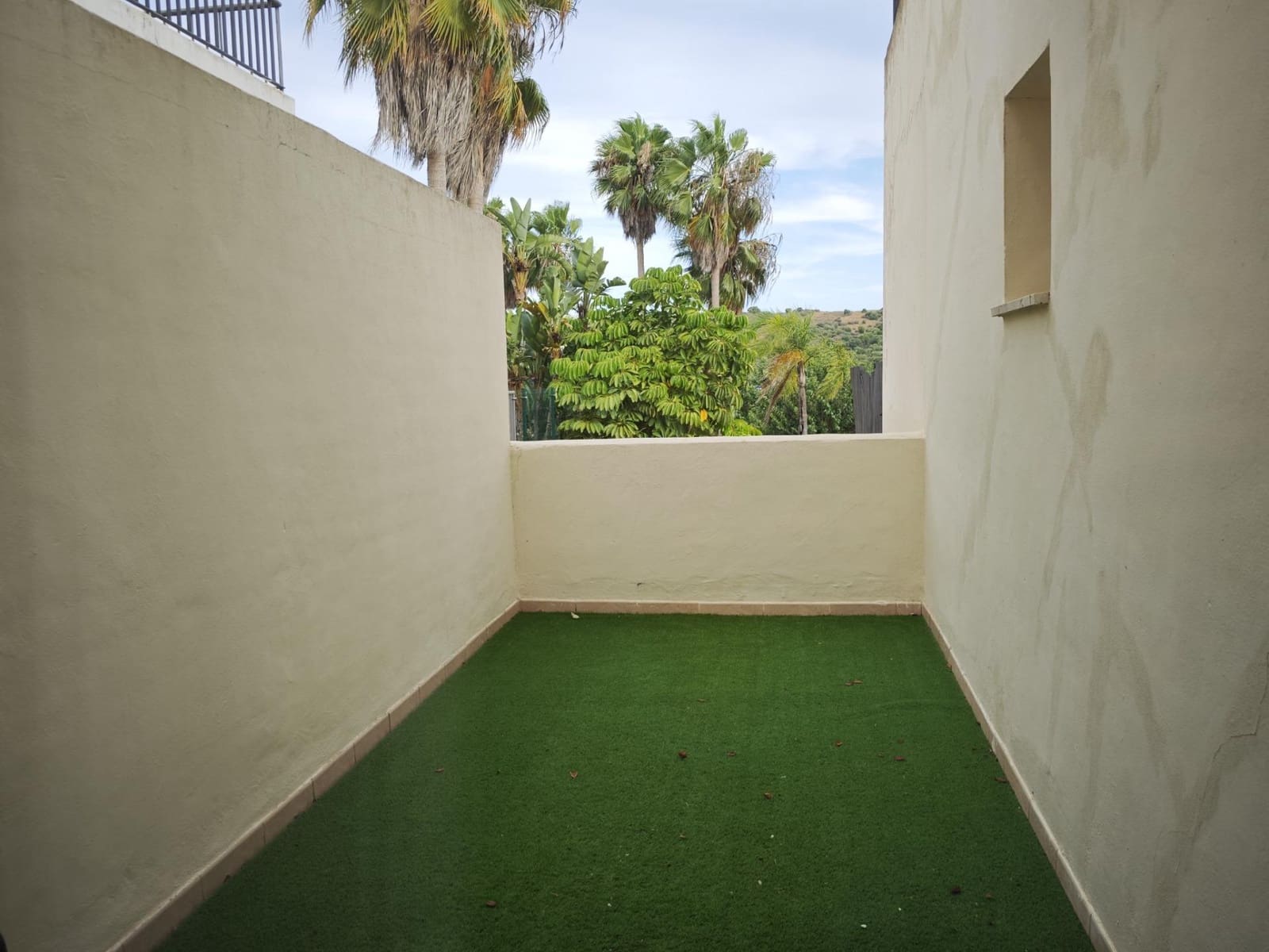 3 makuuhuone Asunto myytävänä paikassa Sotogrande mukana uima-altaan 
autotalli - 475 000 € (Ref: 9141620)