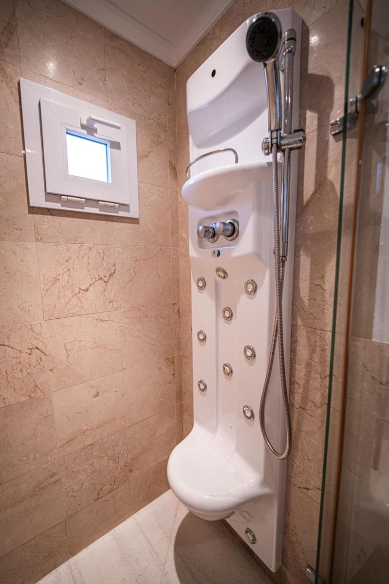 5 slaapkamer Huis te koop in San Roque met garage - € 420.000 (Ref: 9165797)