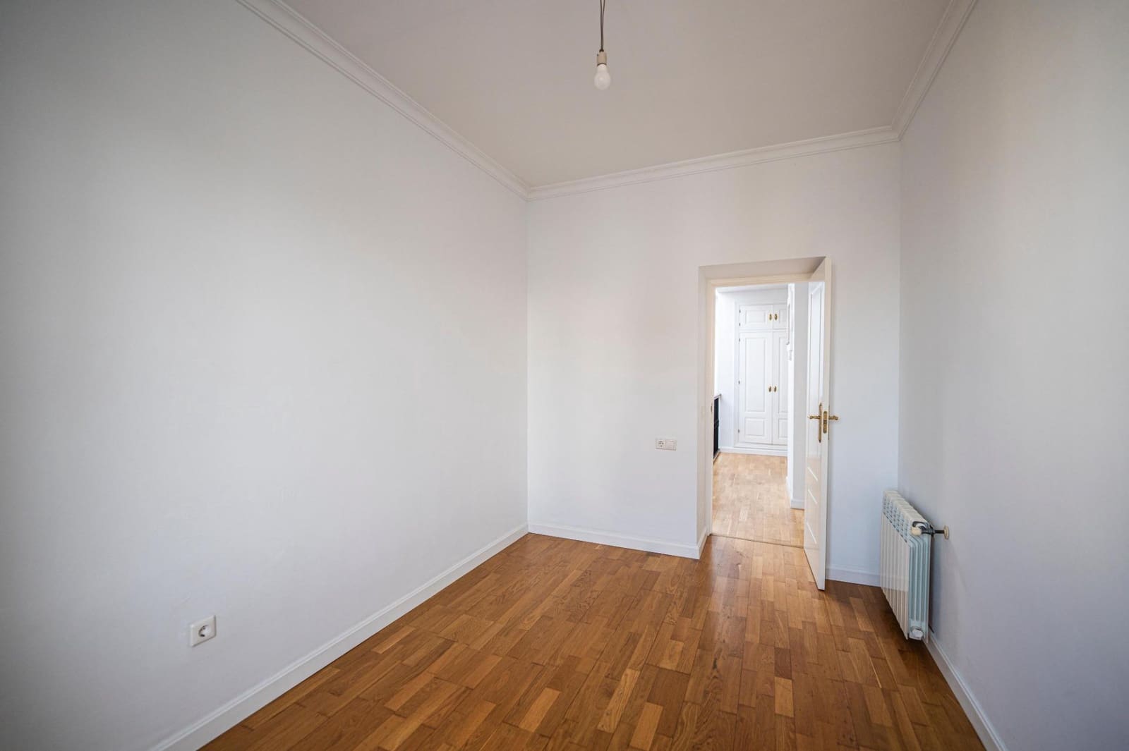 5 slaapkamer Huis te koop in San Roque met garage - € 420.000 (Ref: 9165797)