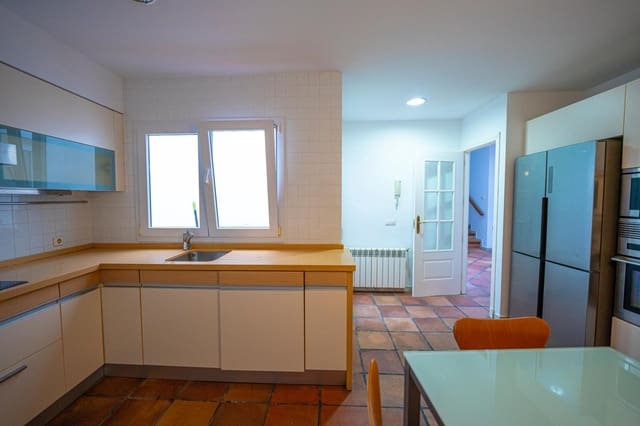 5 soverom Hus til salgs i San Roque Pueblo, San Roque med garasje - € 420 000 (Ref: 9165797)