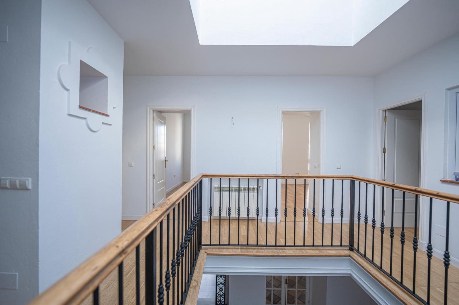 5 slaapkamer Huis te koop in San Roque met garage - € 420.000 (Ref: 9165797)