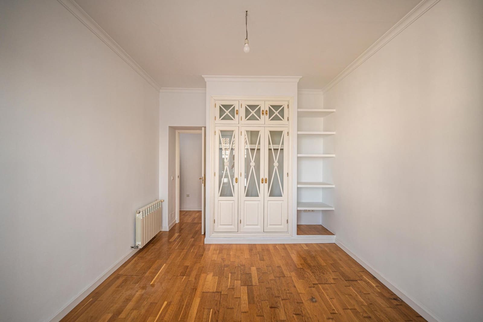 5 slaapkamer Huis te koop in San Roque met garage - € 420.000 (Ref: 9165797)