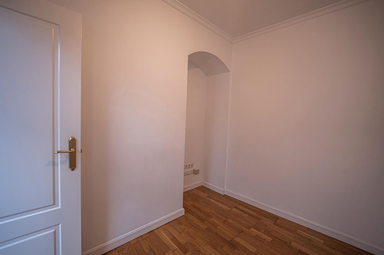 5 slaapkamer Huis te koop in San Roque met garage - € 420.000 (Ref: 9165797)