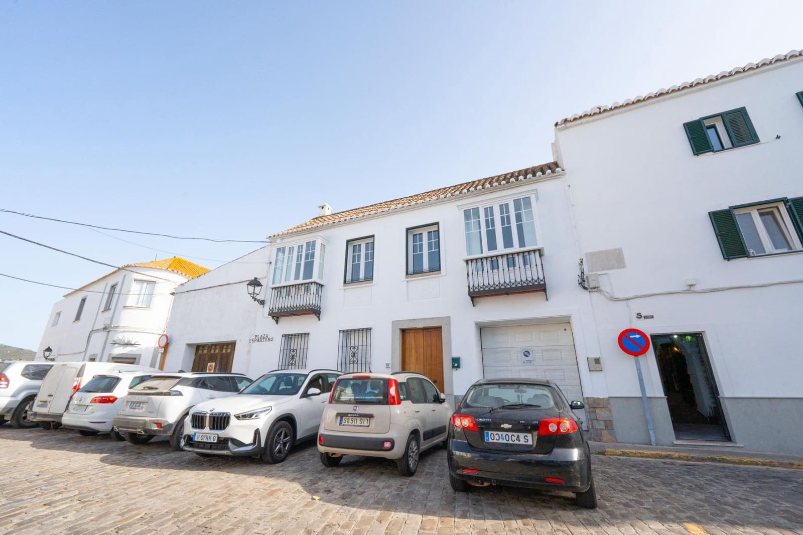 5 slaapkamer Huis te koop in San Roque met garage - € 420.000 (Ref: 9165797)