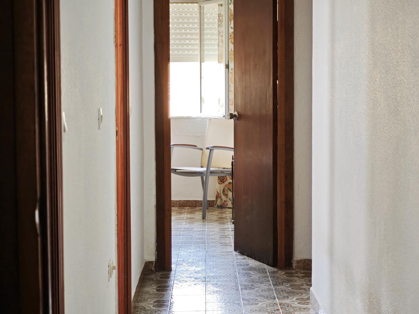 3 slaapkamer Villa te koop in La Linea de la Concepcion met zwembad - € 376.700 (Ref: 9171486)