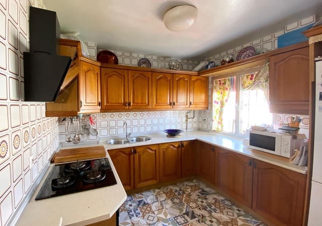 4 sovrum Lägenhet till salu i Algeciras - 190 000 € (Ref: 9177302)