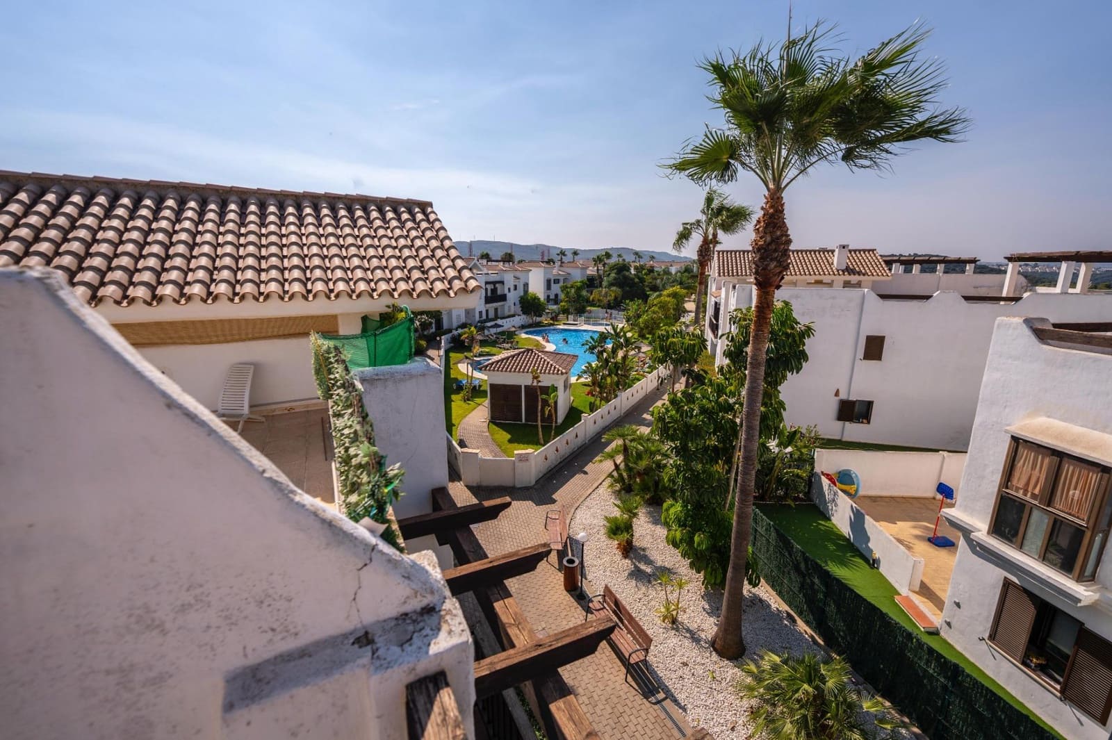 2 soverom Leilighet til salgs i La Alcaidesa med svømmebasseng garasje - € 349 000 (Ref: 9185425)