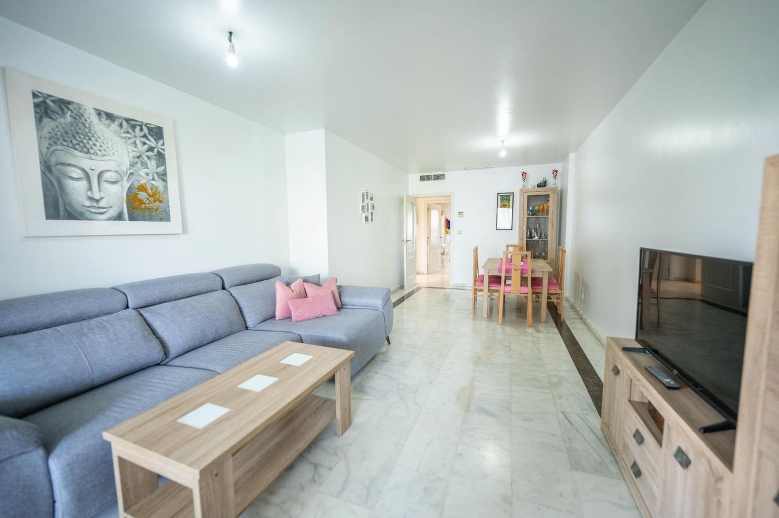 2 soverom Leilighet til salgs i La Alcaidesa med svømmebasseng garasje - € 349 000 (Ref: 9185425)