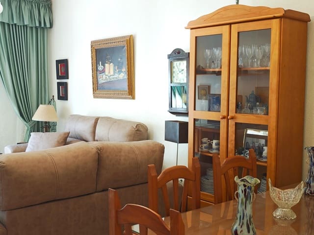 3 bedroom Flat for sale in San Pedro - Gabriel Miró - María Guerrero, La Línea de la Concepción with garage - € 190,000 (Ref: 9202452)