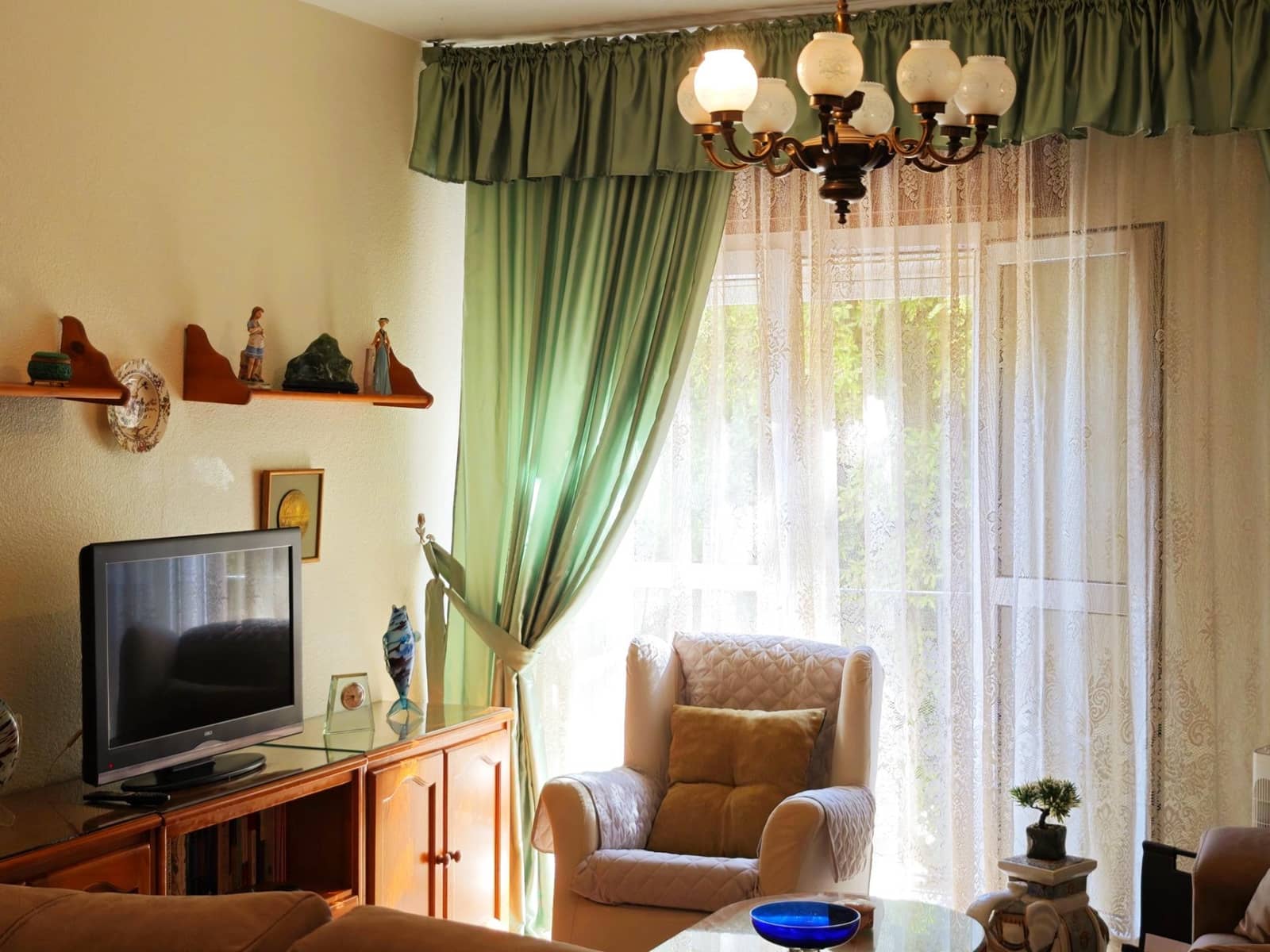 3 soveværelse Lejlighed til salg i La Linea de la Concepcion med garage - € 190.000 (Ref: 9202452)