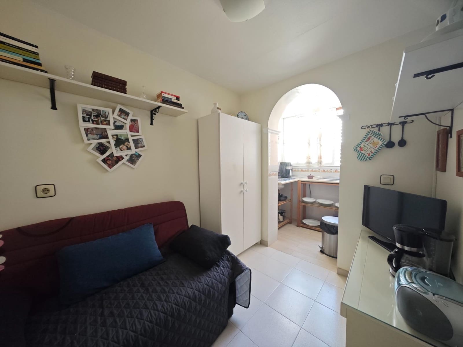 3 soveværelse Lejlighed til salg i La Linea de la Concepcion med garage - € 190.000 (Ref: 9202452)