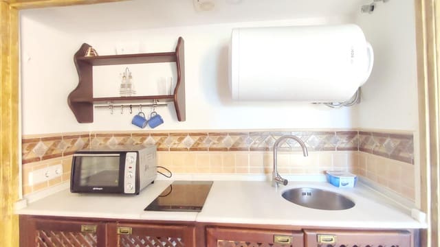 2 bedroom Apartment for sale in La Alcaidesa with pool - € 215,000 (Ref: 9209172)