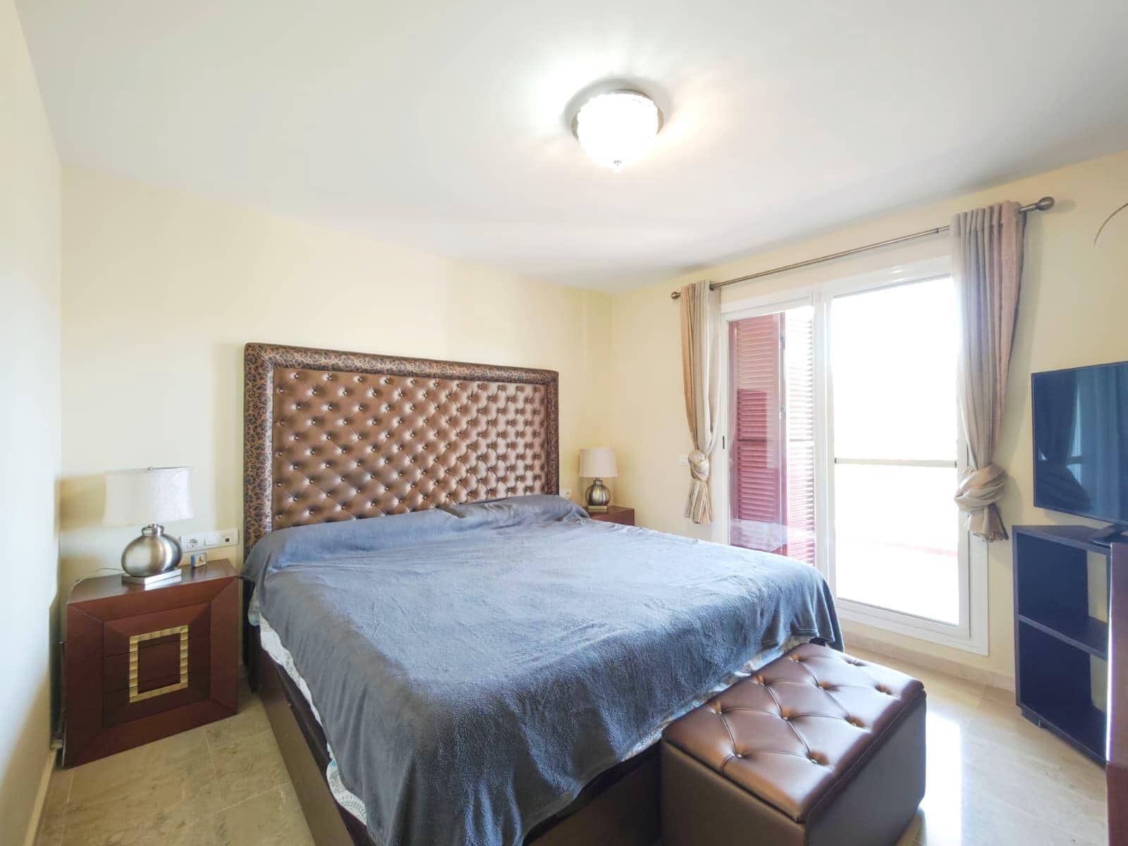 Piso de 3 habitaciones en La Alcaidesa en venta con piscina garaje - 350.000 € (Ref: 9227048)